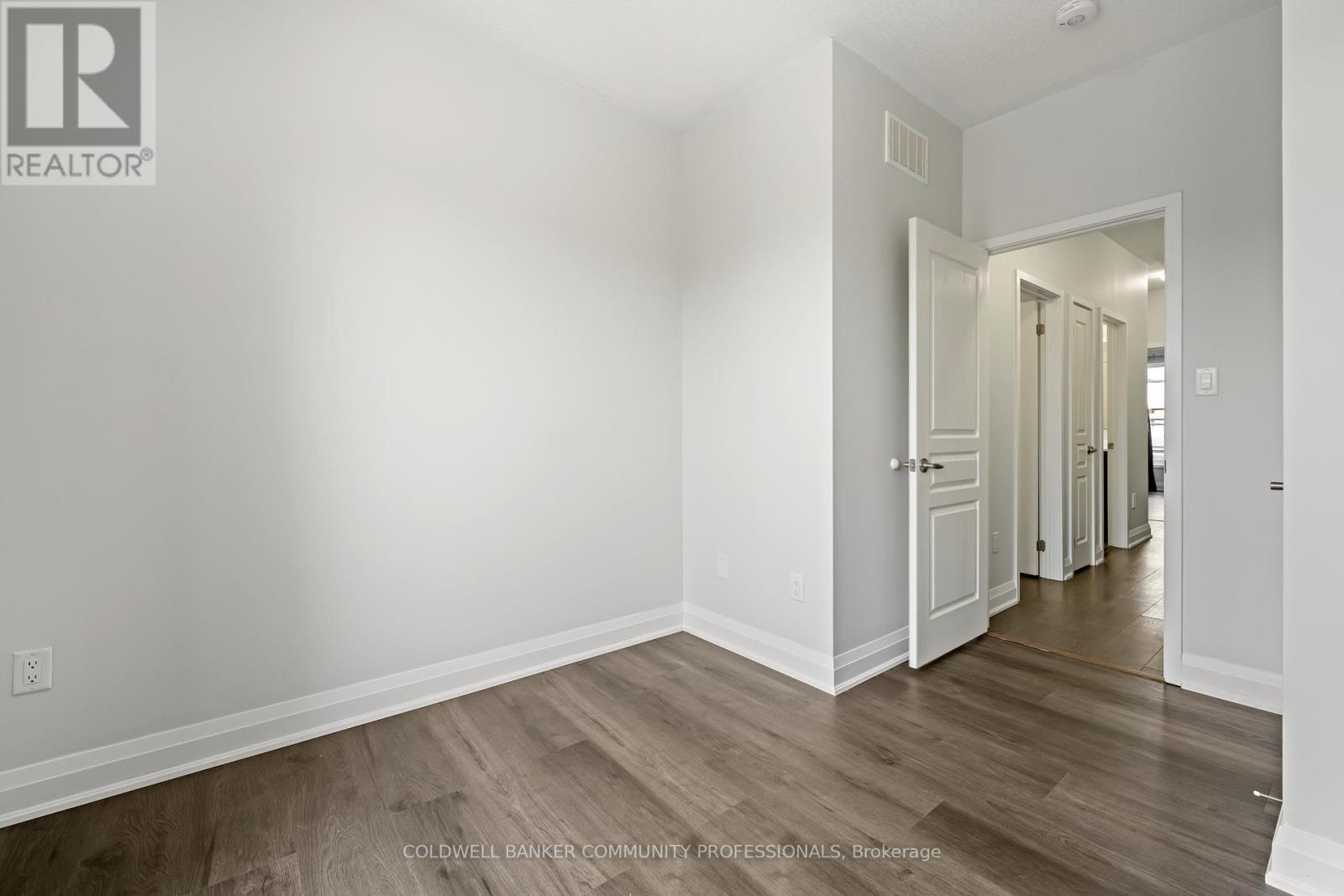 193 Huguenot Road, Oakville, Ontario  L6H 0L6 - Photo 29 - W12706676