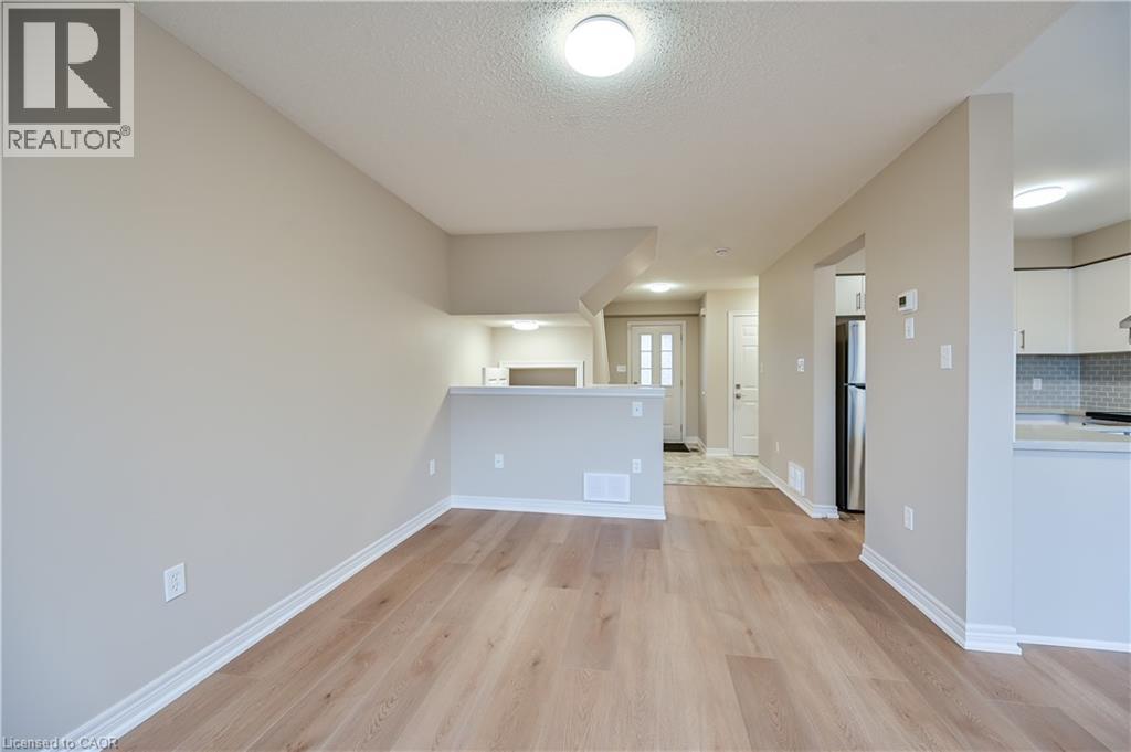 8 Livingstone Crescent, Cambridge, Ontario  N3H 3S7 - Photo 20 - 40799274