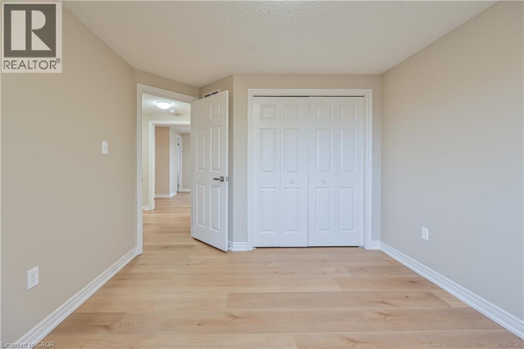 8 Livingstone Crescent, Cambridge, Ontario  N3H 3S7 - Photo 31 - 40799274