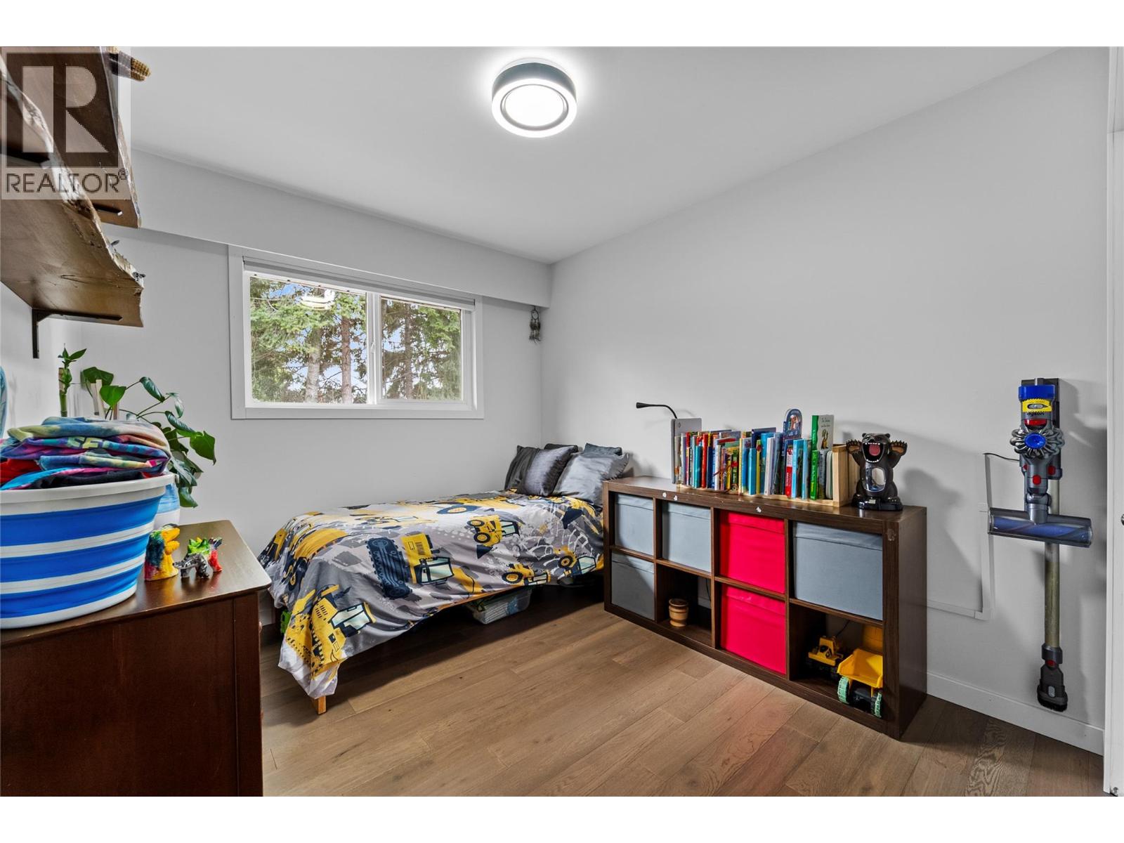 821 Puhallo Drive, Kamloops, British Columbia  V2B 6P8 - Photo 17 - 10376384