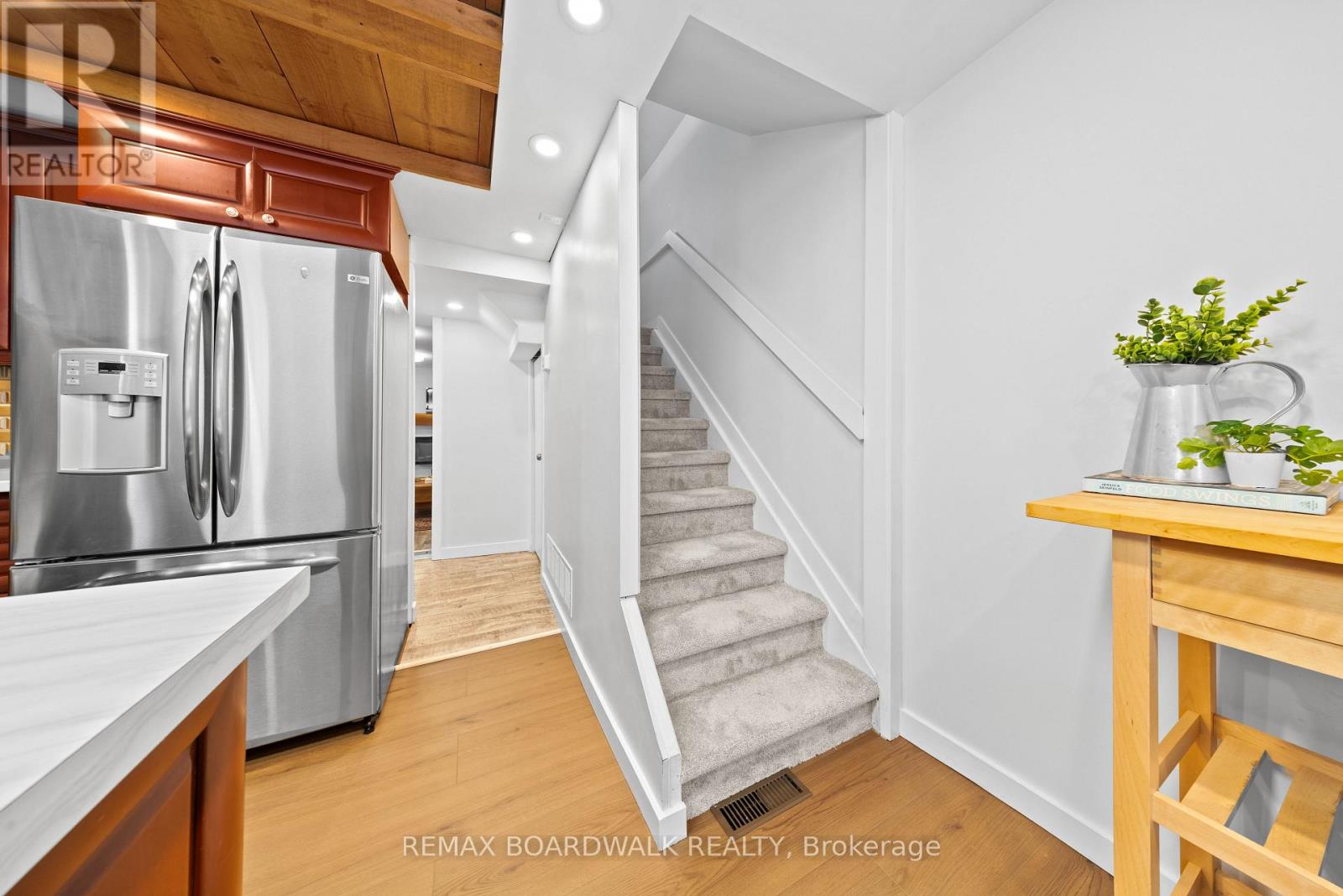 216 Augusta Street, Mississippi Mills, Ontario  K0A 1A0 - Photo 12 - X12824324