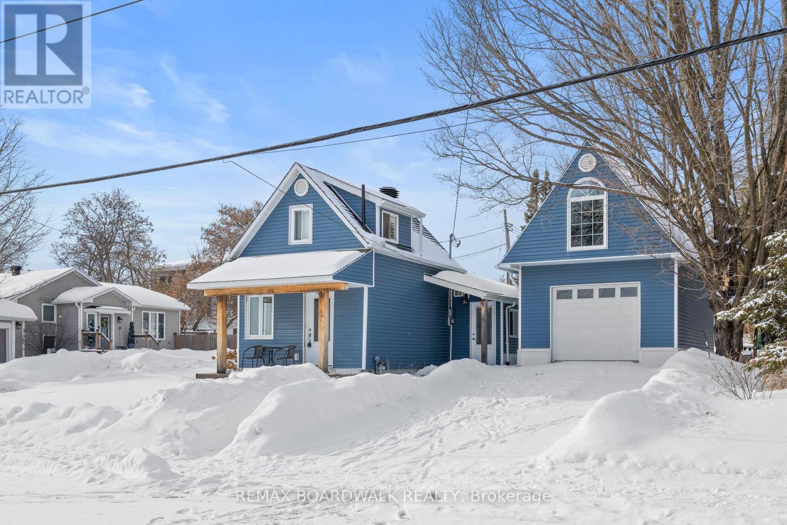 216 Augusta Street, Mississippi Mills, Ontario  K0A 1A0 - Photo 2 - X12824324