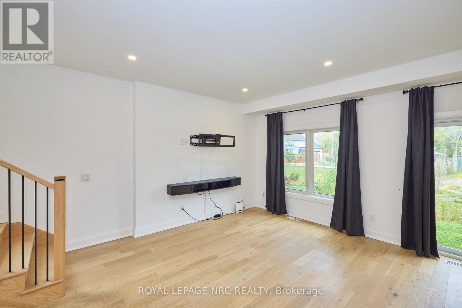 159 Hodgkins Avenue, Thorold, Ontario  L2V 0M6 - Photo 10 - X12824330