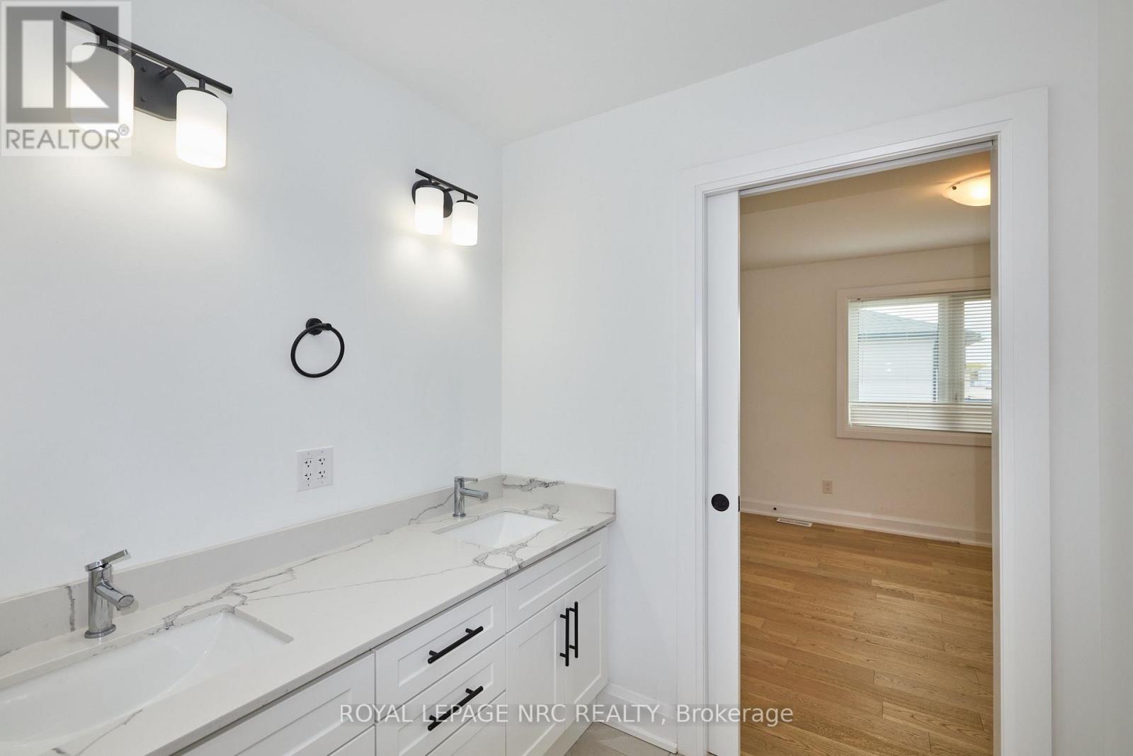 159 Hodgkins Avenue, Thorold, Ontario  L2V 0M6 - Photo 25 - X12824330