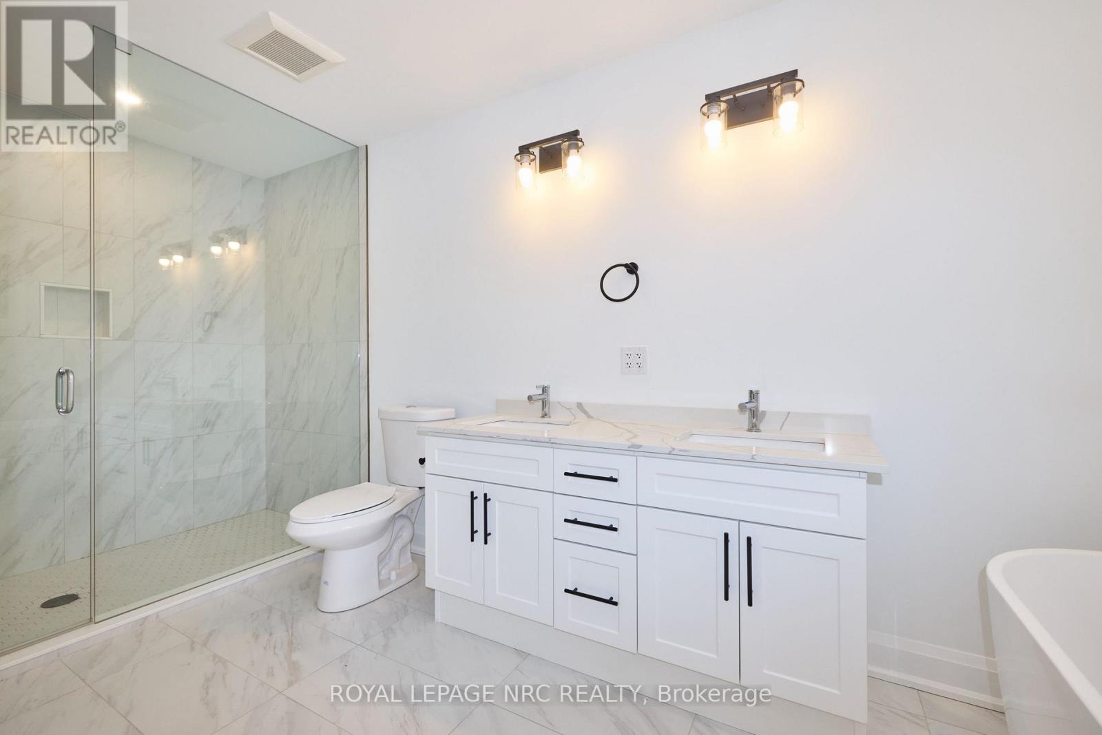 159 Hodgkins Avenue, Thorold, Ontario  L2V 0M6 - Photo 33 - X12824330