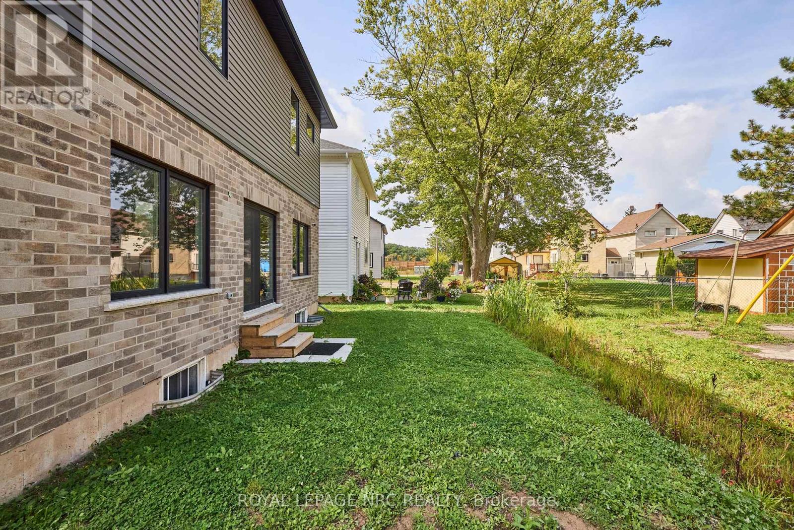 159 Hodgkins Avenue, Thorold, Ontario  L2V 0M6 - Photo 41 - X12824330