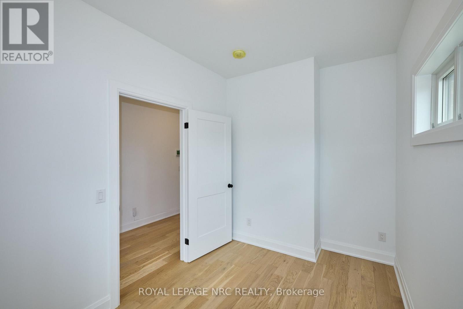 159 Hodgkins Avenue, Thorold, Ontario  L2V 0M6 - Photo 6 - X12824330