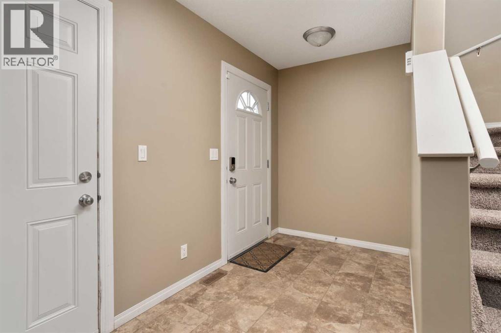 6, 6802 50 Avenue, Camrose, Alberta  T4V 5C7 - Photo 2 - A2284152