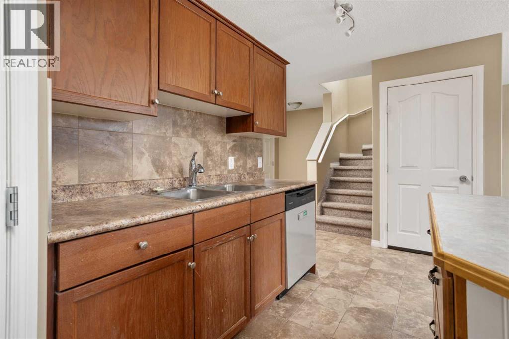 6, 6802 50 Avenue, Camrose, Alberta  T4V 5C7 - Photo 8 - A2284152