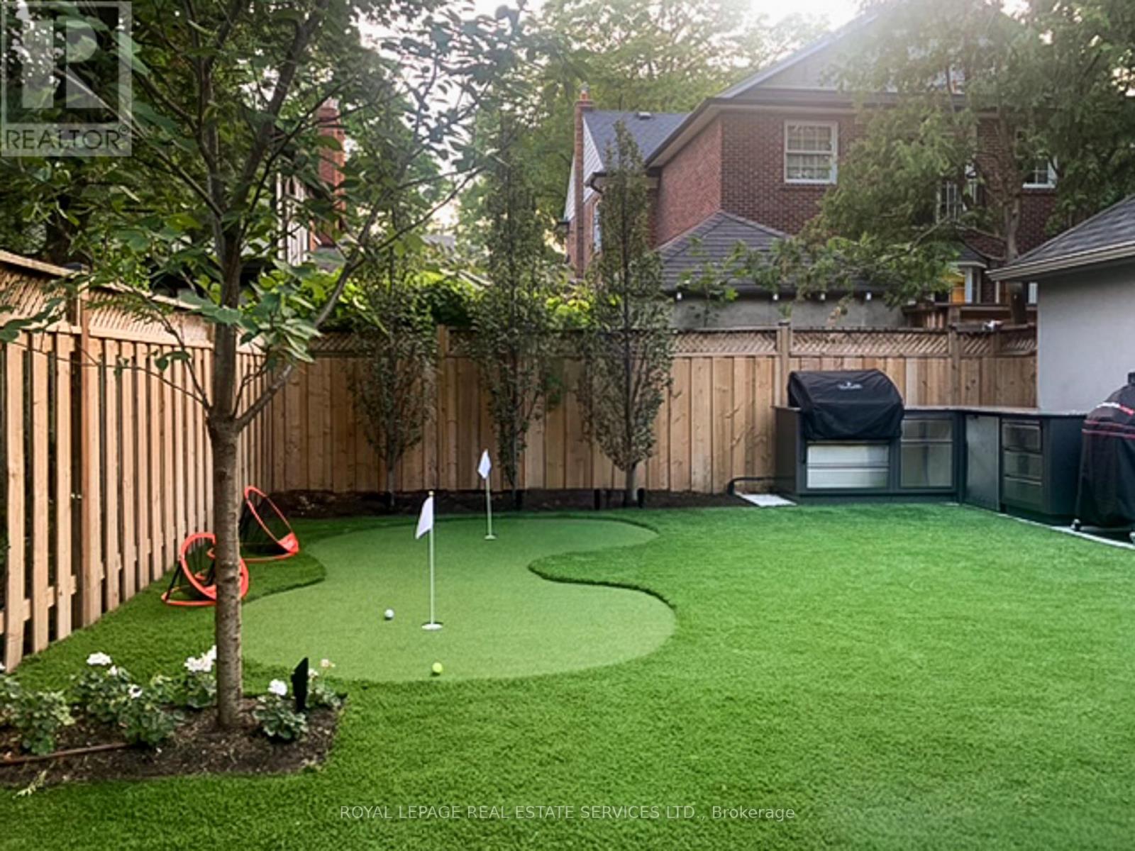 82 Dunedin Drive, Toronto, Ontario  M8X 2K5 - Photo 46 - W12821714