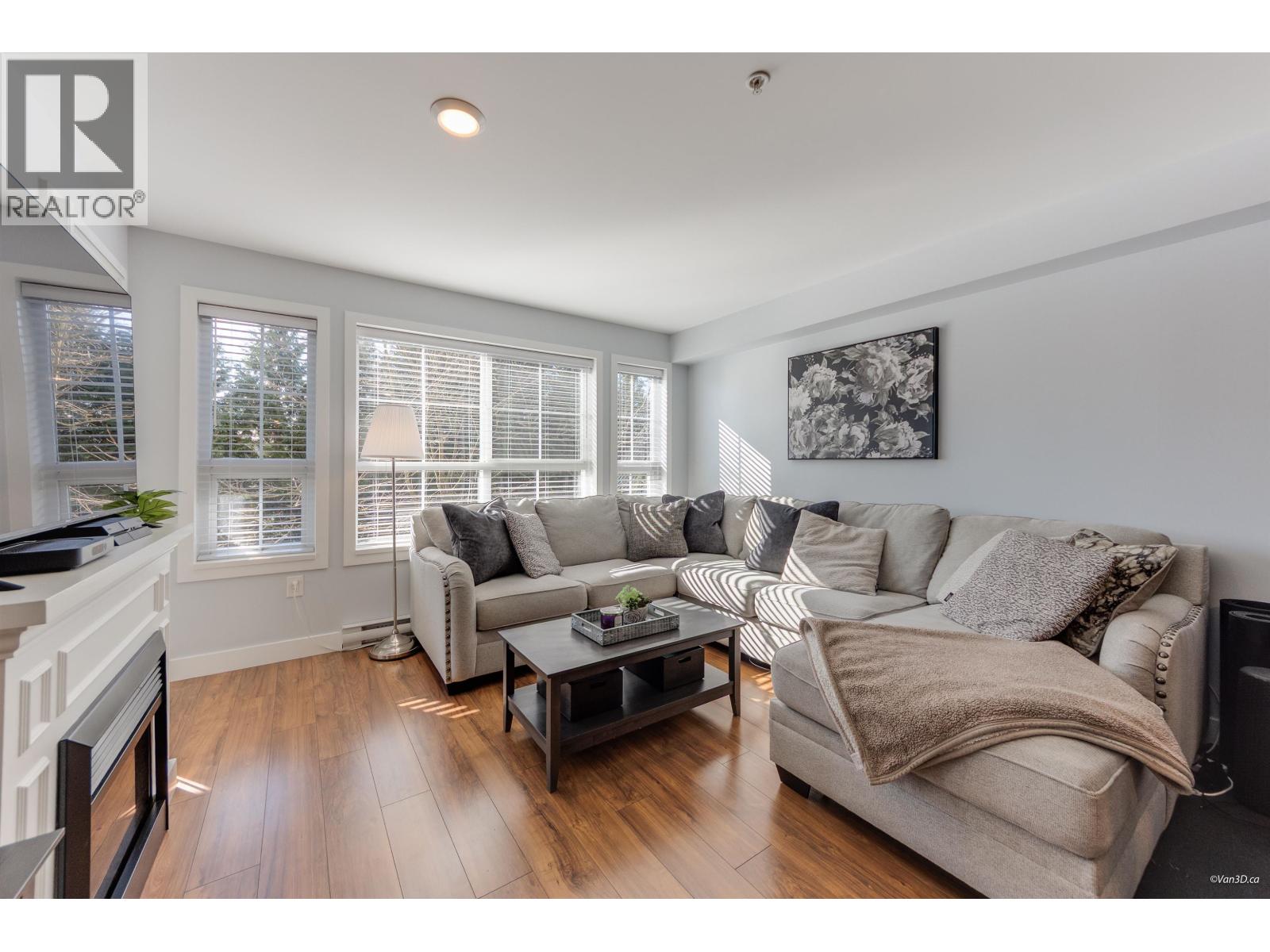 214 19677 Meadow Gardens Way, Pitt Meadows, British Columbia  V3Y 0A2 - Photo 3 - R3093952