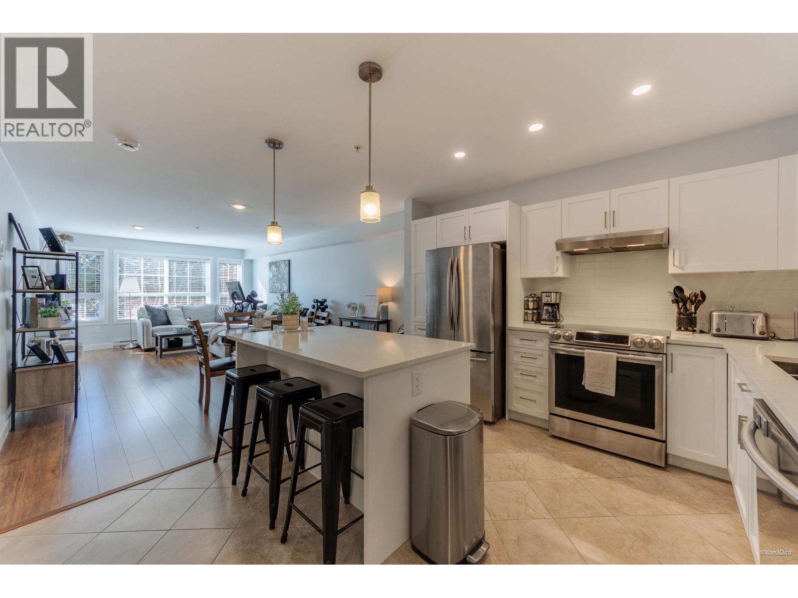 214 19677 Meadow Gardens Way, Pitt Meadows, British Columbia  V3Y 0A2 - Photo 6 - R3093952