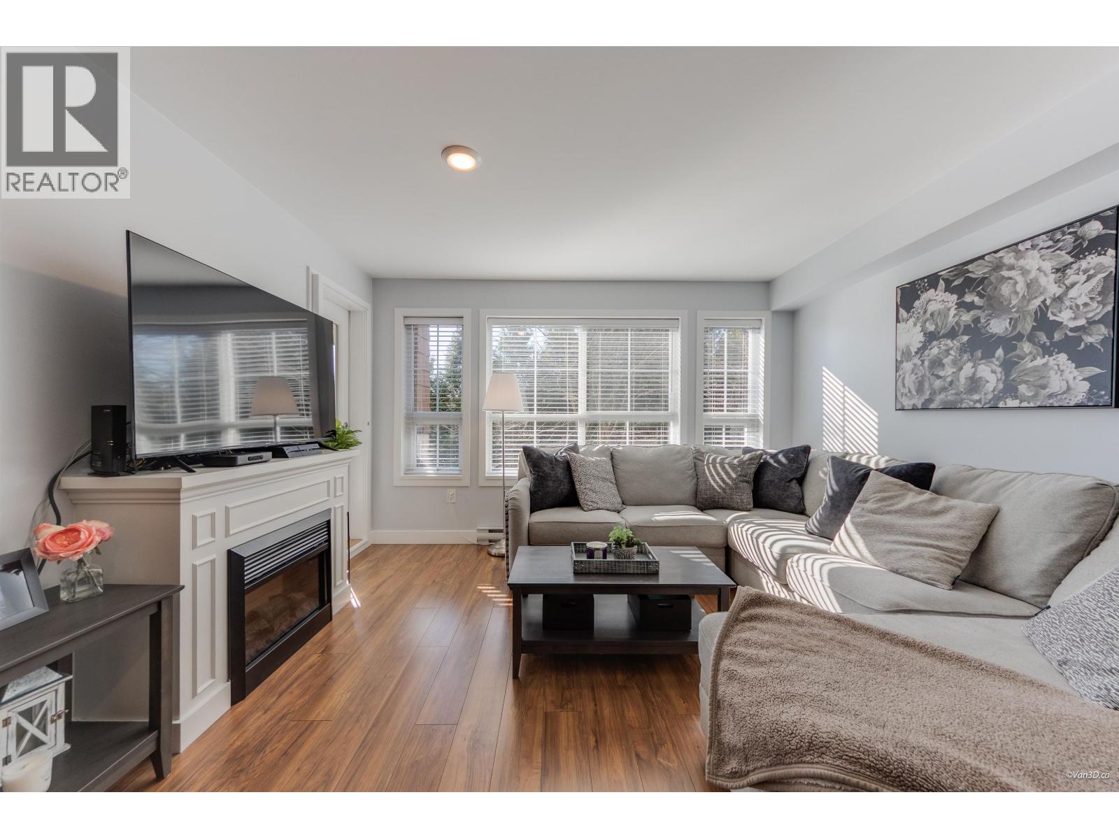 214 19677 Meadow Gardens Way, Pitt Meadows, British Columbia  V3Y 0A2 - Photo 9 - R3093952