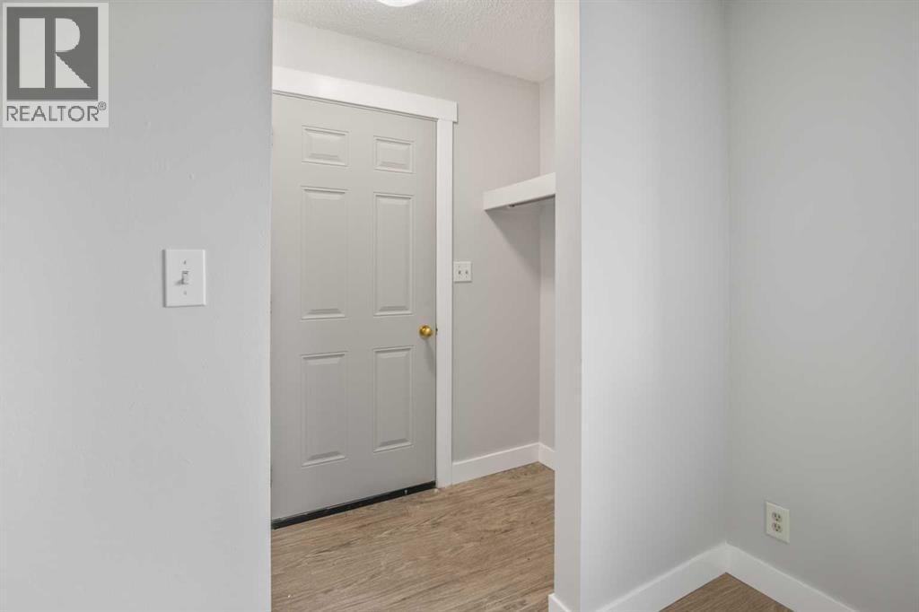 6007 59 Street, Red Deer, Alberta  T4N 5L1 - Photo 2 - A2287613