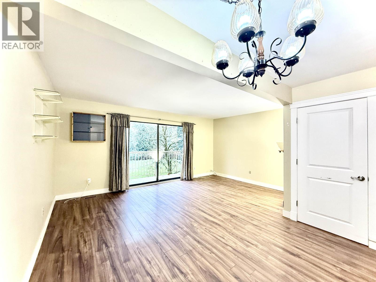 111 2915 Norman Avenue, Coquitlam, British Columbia  V3C 4H8 - Photo 5 - R3093031