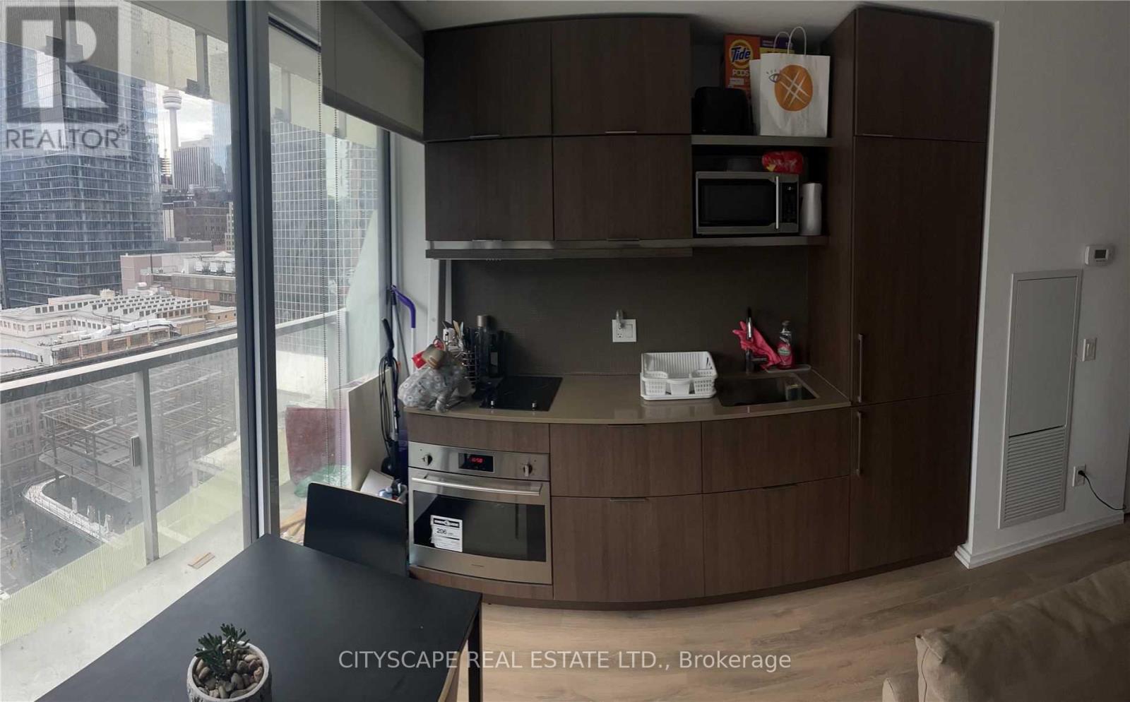 1508 - 197 Yonge Street, Toronto, Ontario  M5B 1M4 - Photo 3 - C12824398