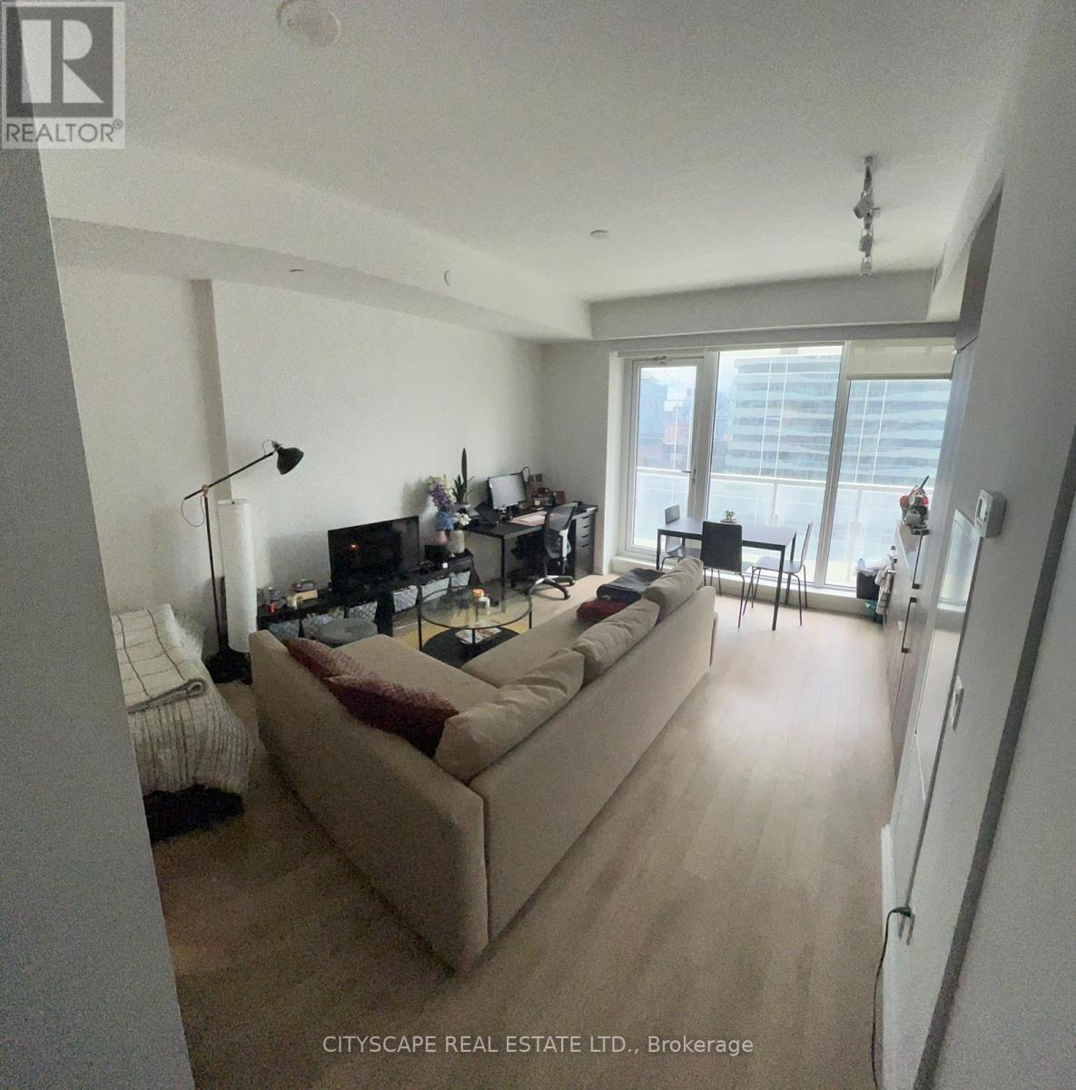 1508 - 197 Yonge Street, Toronto, Ontario  M5B 1M4 - Photo 5 - C12824398