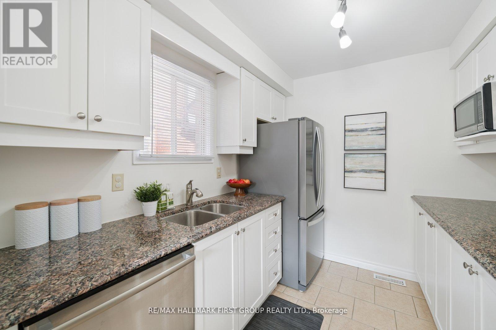 154 Radford Drive, Ajax, Ontario  L1T 2C9 - Photo 12 - E12824332