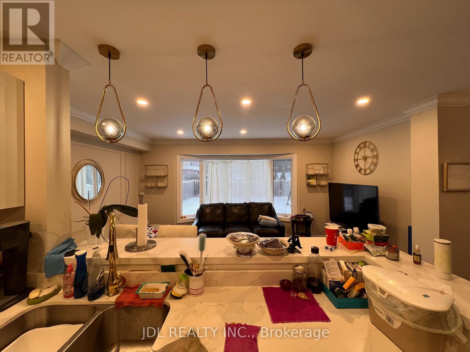 61 Lorridge Street, Richmond Hill, Ontario  L4E 3W5 - Photo 10 - N12824362