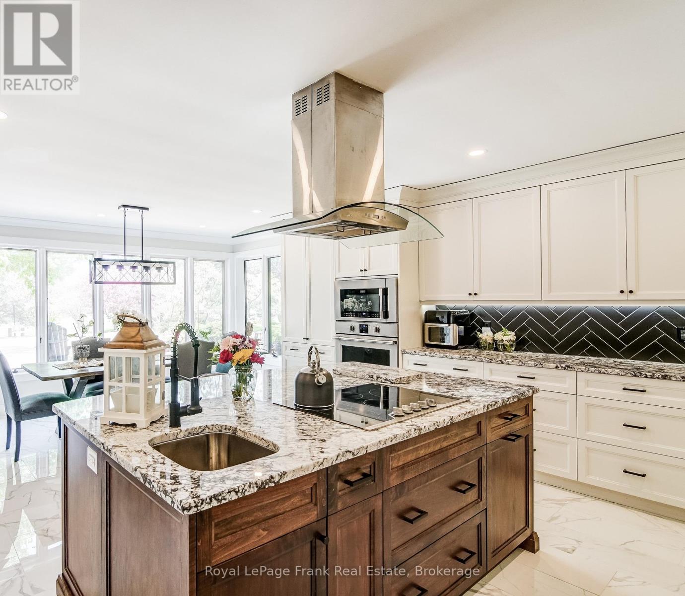 674 Goodwood Road, Uxbridge, Ontario  L9P 1R4 - Photo 9 - N12824384