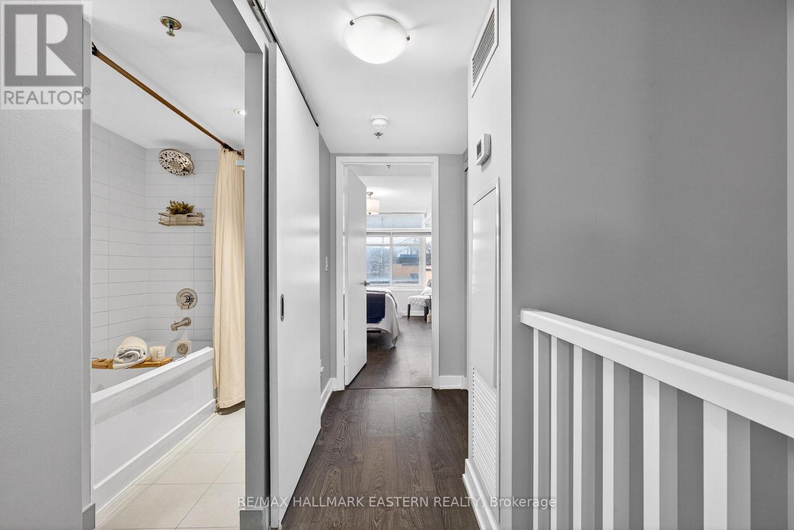 Th3 - 11 Superior Avenue, Toronto, Ontario  M8V 0A7 - Photo 22 - W12822686