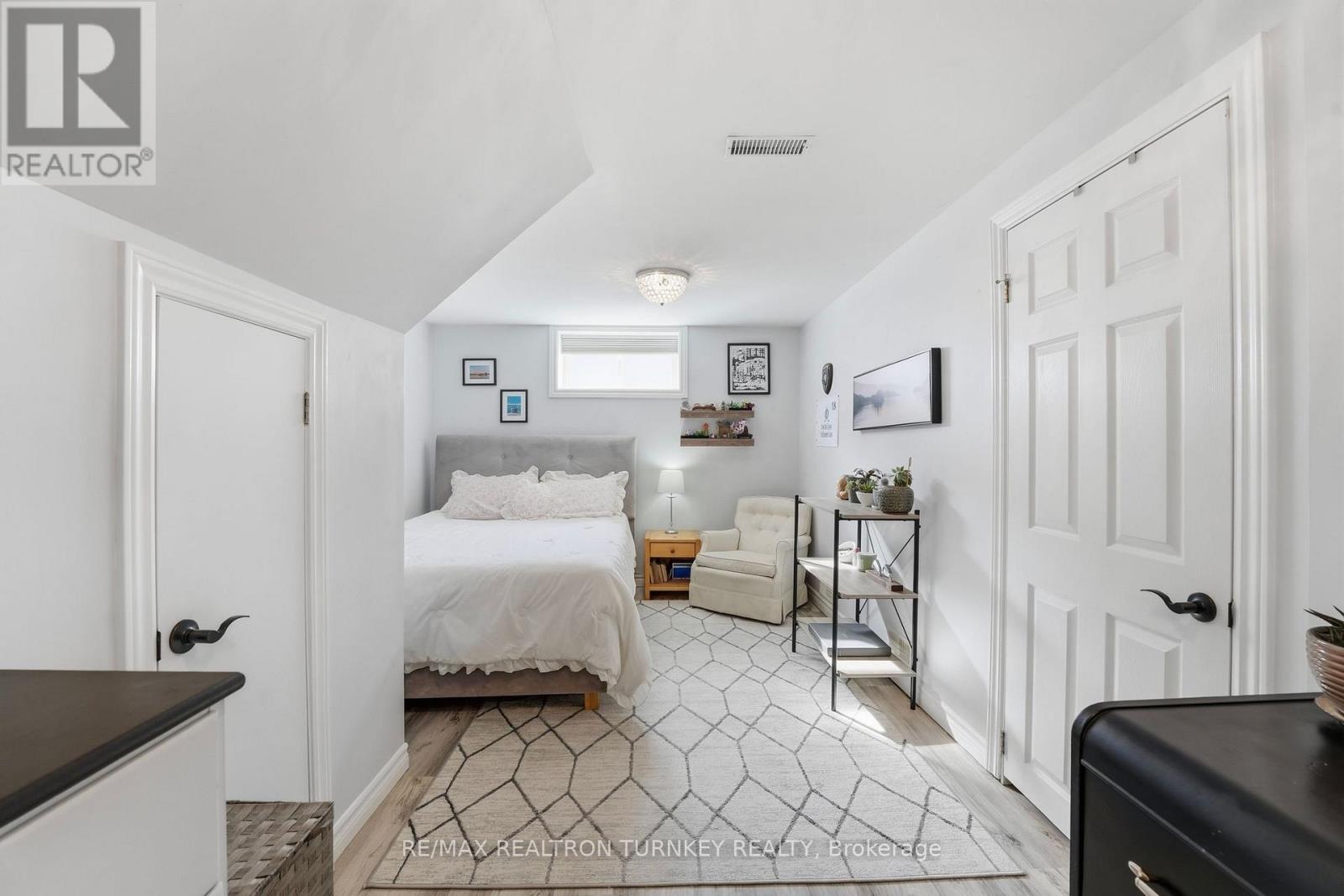 27 Marion Crescent, Barrie, Ontario  L4M 2L4 - Photo 34 - S12824334