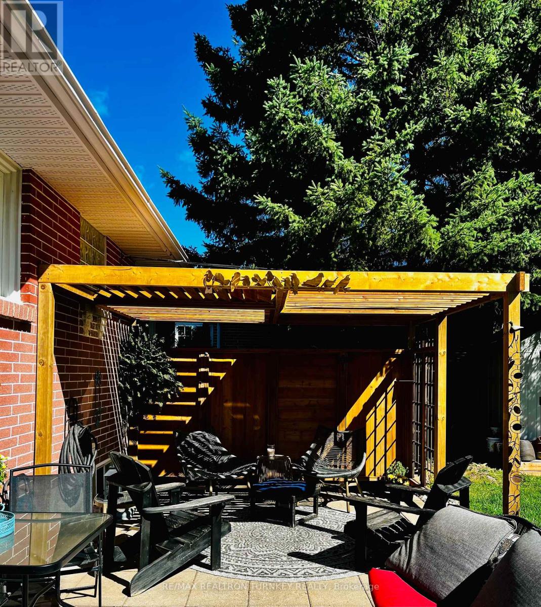 27 Marion Crescent, Barrie, Ontario  L4M 2L4 - Photo 48 - S12824334