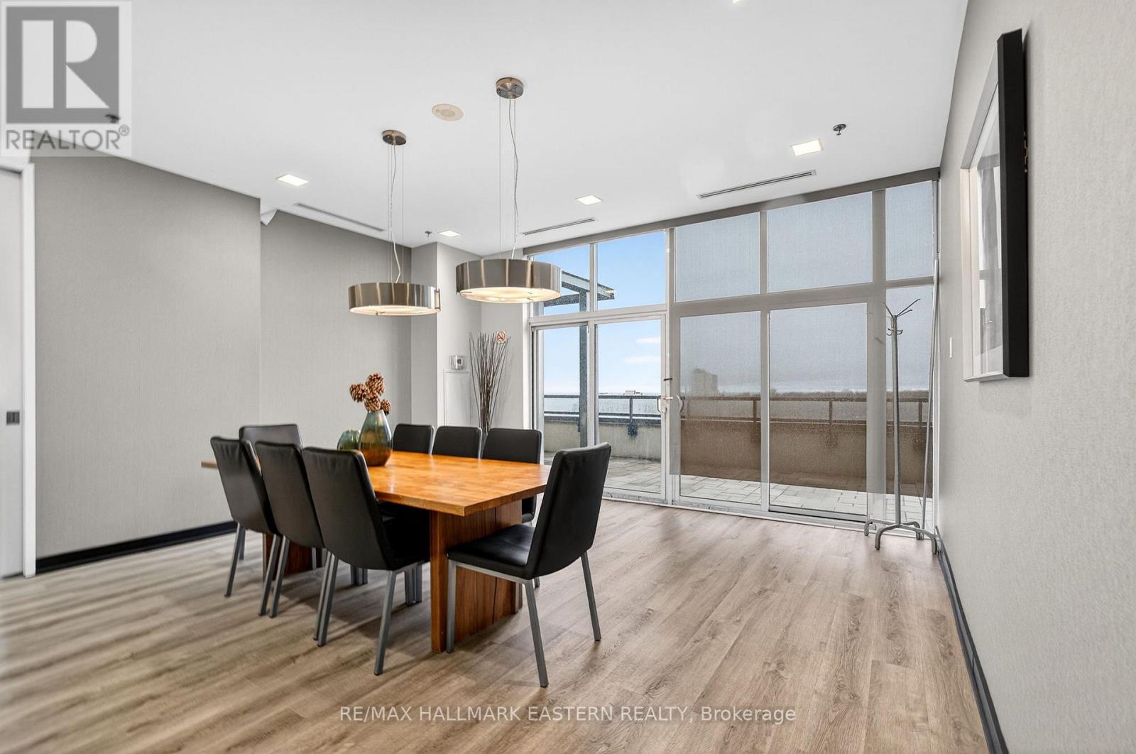 Th3 - 11 Superior Avenue, Toronto, Ontario  M8V 0A7 - Photo 34 - W12822686