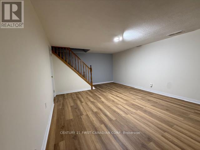 17 Vincent Crescent E, London South, Ontario  N6C 4X9 - Photo 41 - X12824162