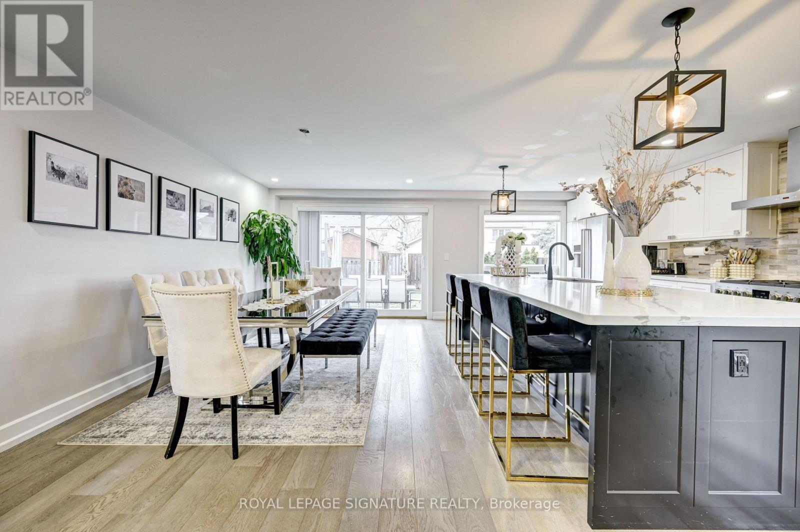 3035 Saracen Court, Mississauga, Ontario  L5N 3G9 - Photo 11 - W12824308