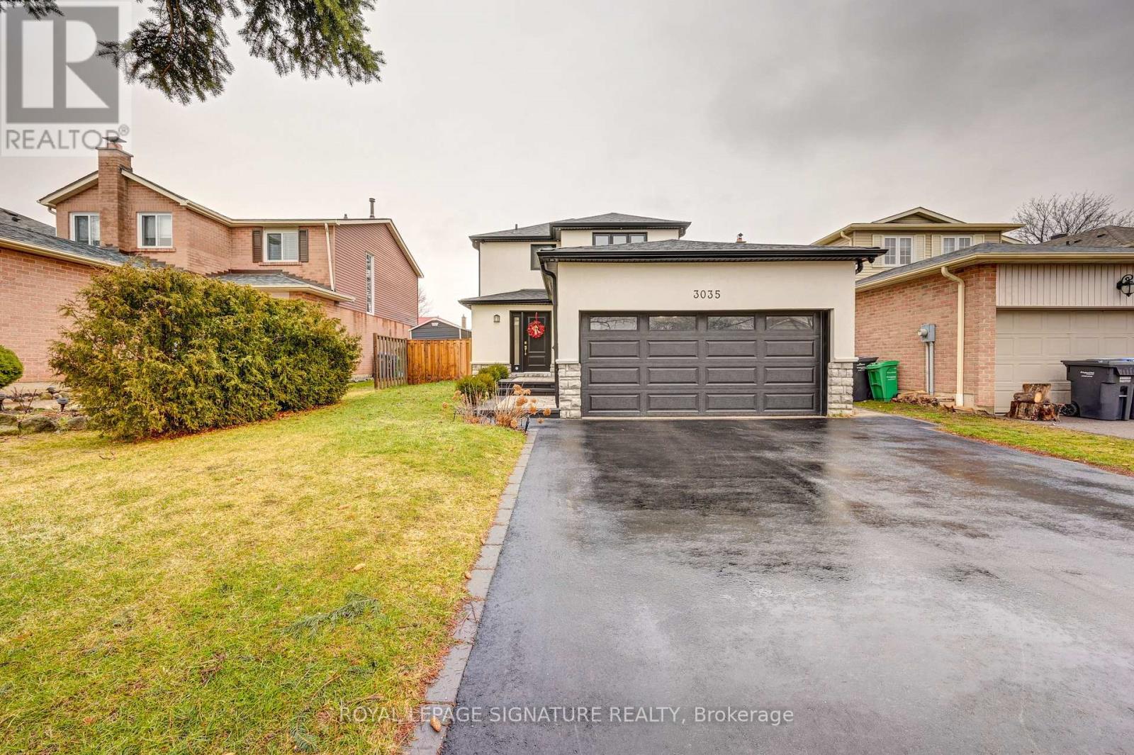 3035 Saracen Court, Mississauga, Ontario  L5N 3G9 - Photo 2 - W12824308