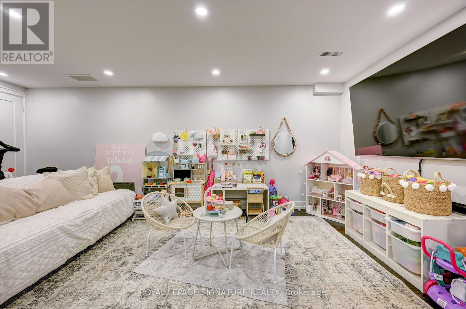 3035 Saracen Court, Mississauga, Ontario  L5N 3G9 - Photo 37 - W12824308