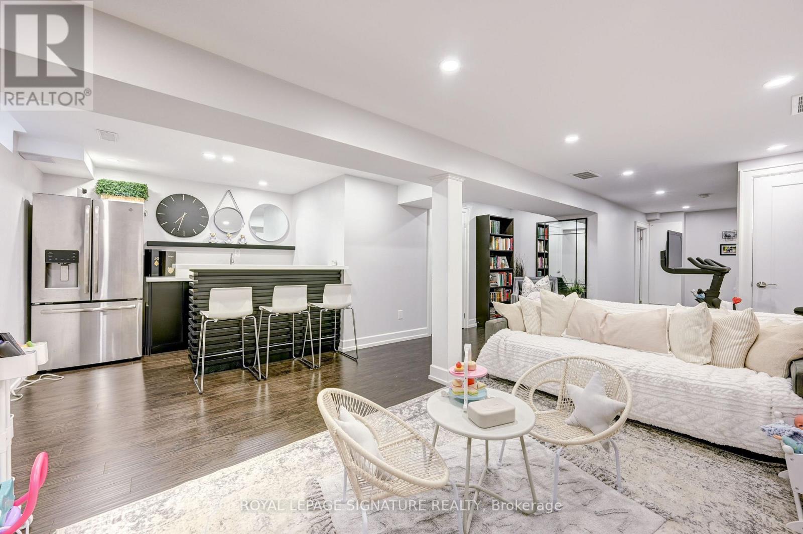 3035 Saracen Court, Mississauga, Ontario  L5N 3G9 - Photo 40 - W12824308