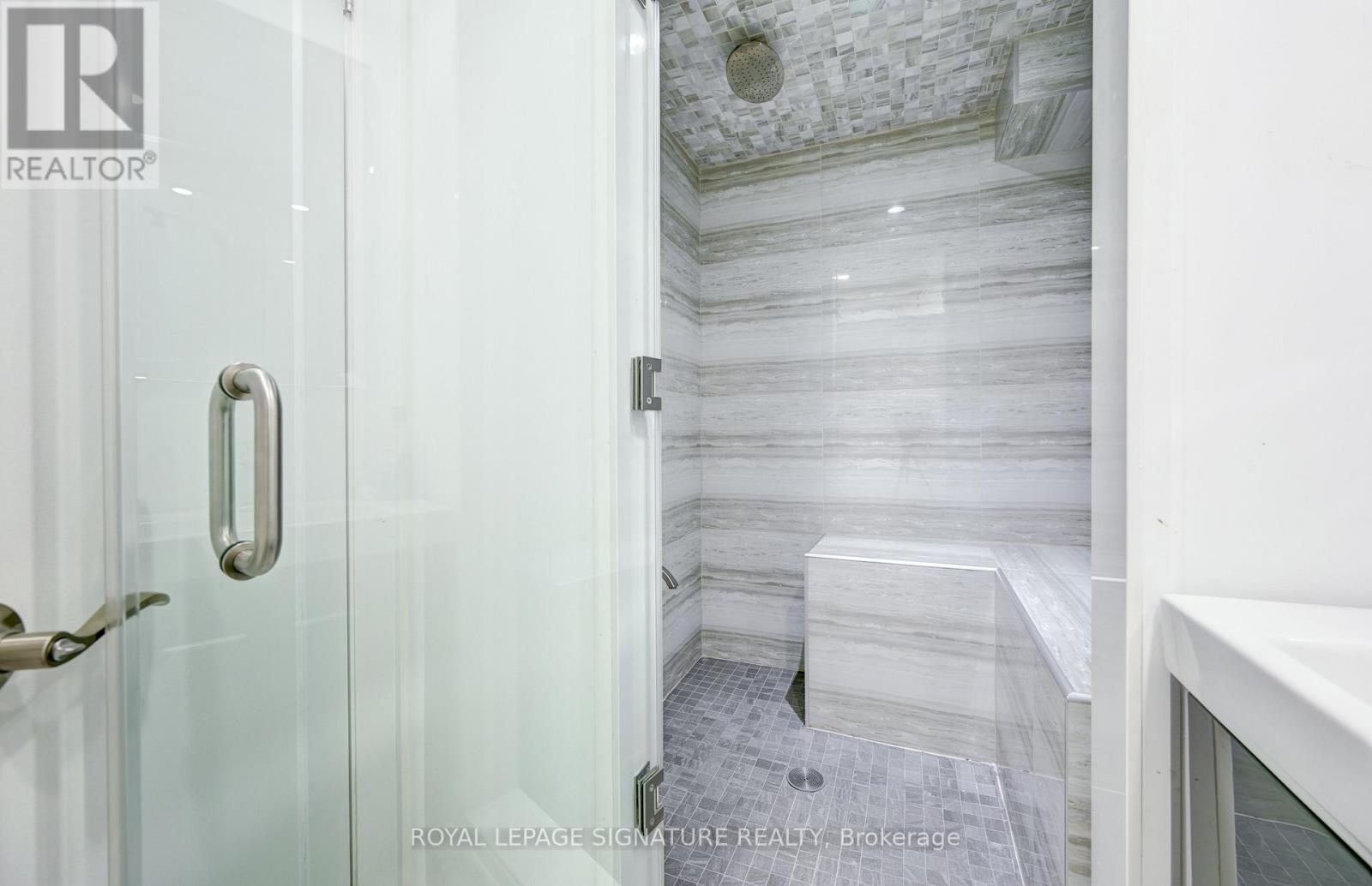 3035 Saracen Court, Mississauga, Ontario  L5N 3G9 - Photo 45 - W12824308