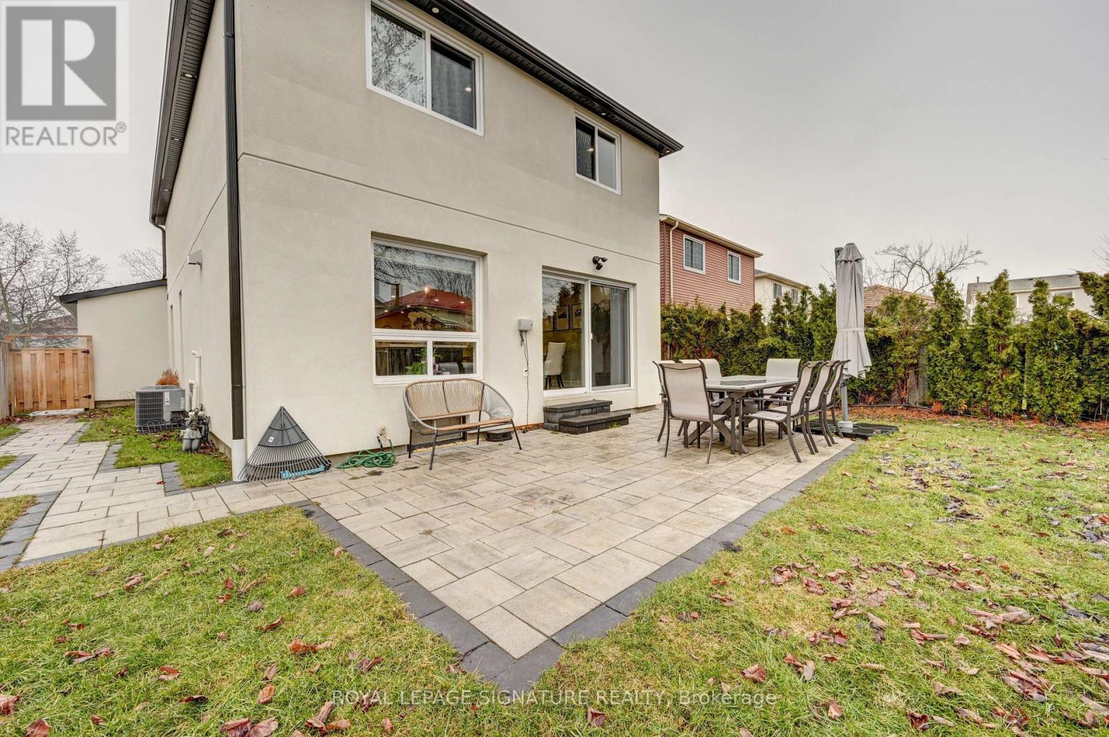 3035 Saracen Court, Mississauga, Ontario  L5N 3G9 - Photo 47 - W12824308