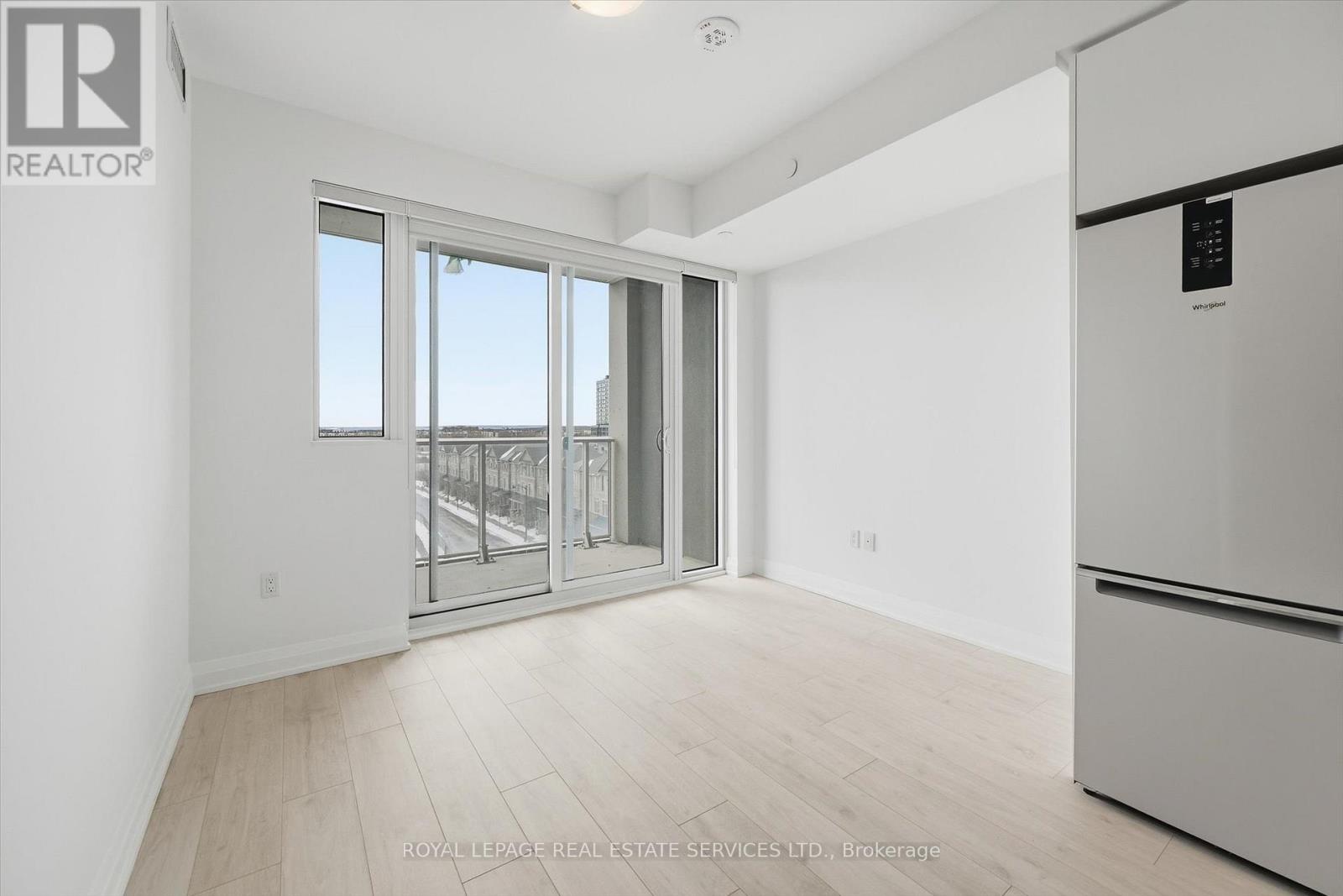 519 - 412 Silver Maple Road, Oakville, Ontario  L6H 7X8 - Photo 11 - W12824348