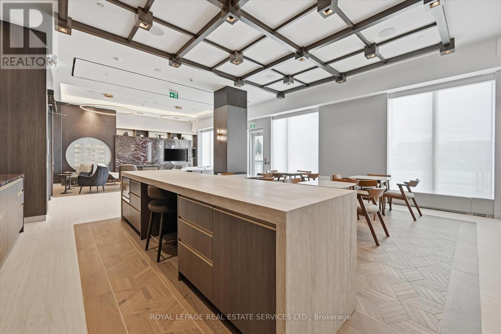 519 - 412 Silver Maple Road, Oakville, Ontario  L6H 7X8 - Photo 33 - W12824348