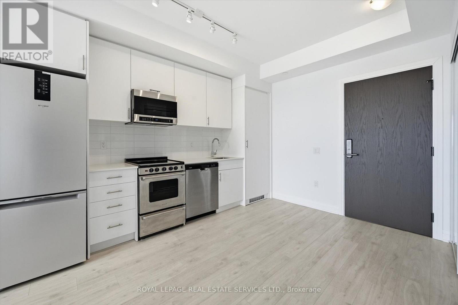 519 - 412 Silver Maple Road, Oakville, Ontario  L6H 7X8 - Photo 8 - W12824348