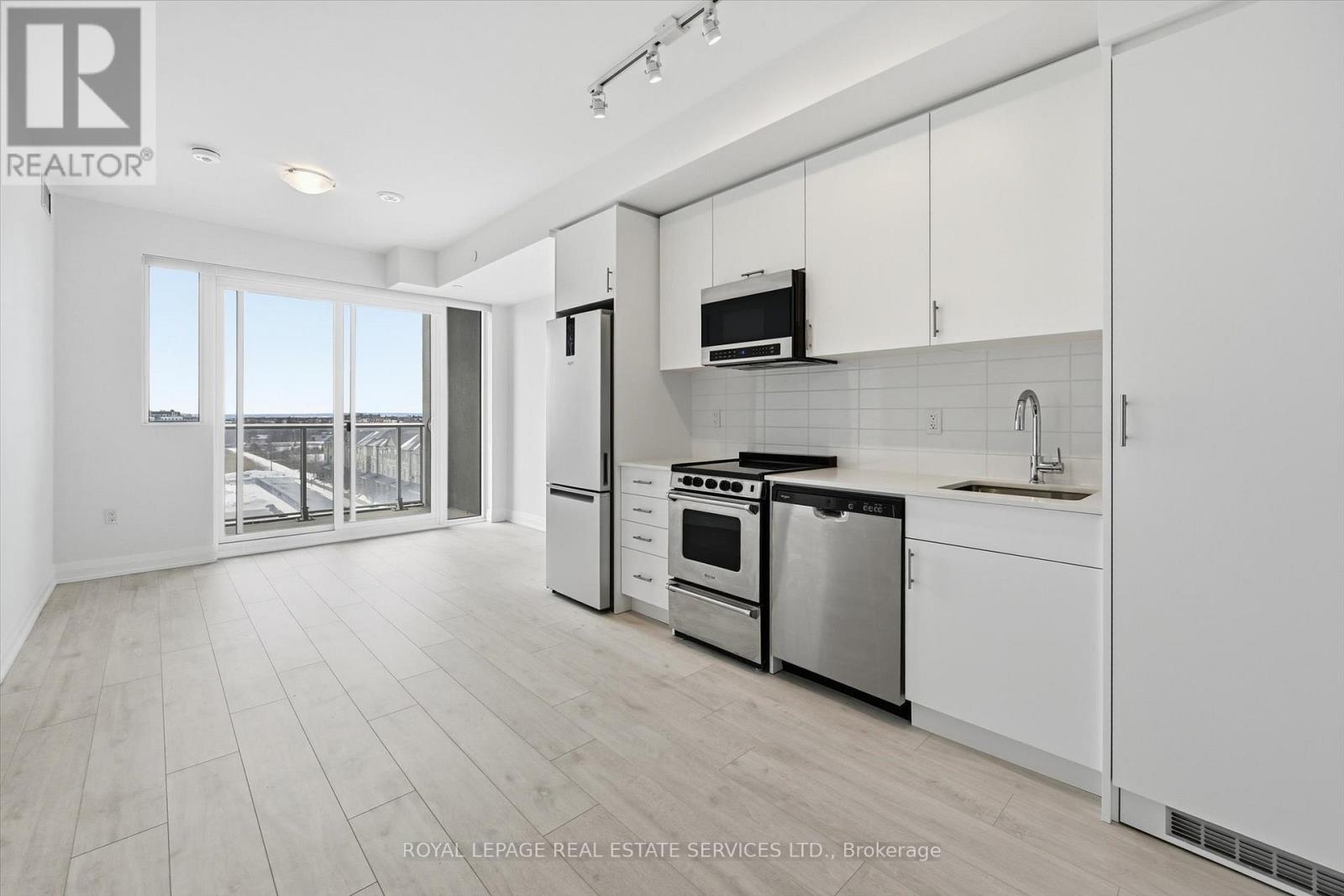 519 - 412 Silver Maple Road, Oakville, Ontario  L6H 7X8 - Photo 9 - W12824348