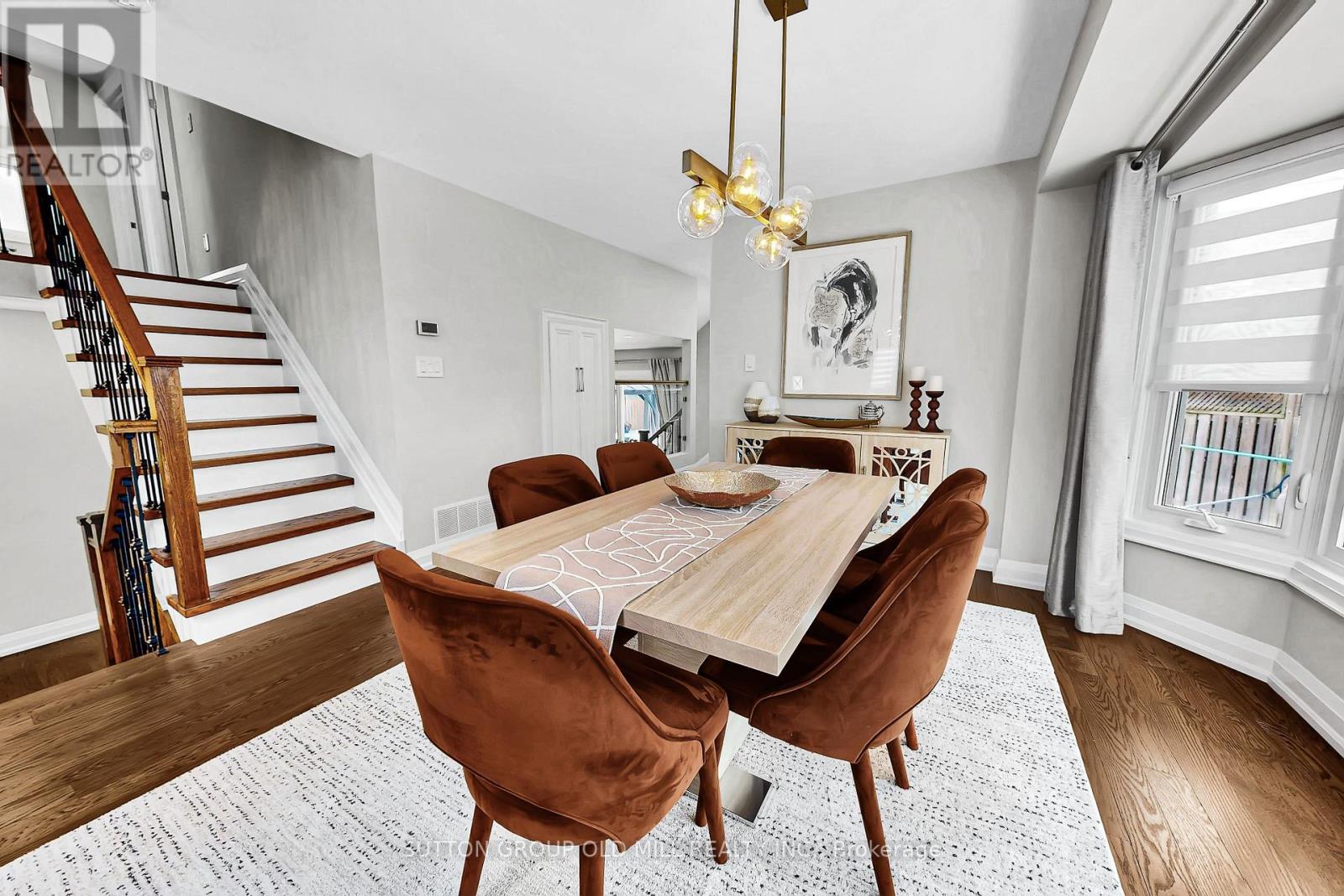 2361 Folkway Drive, Mississauga, Ontario  L5L 3C6 - Photo 11 - W12824350