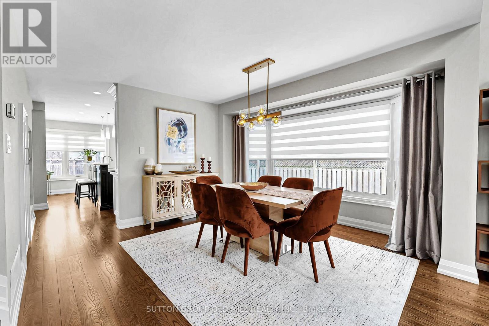 2361 Folkway Drive, Mississauga, Ontario  L5L 3C6 - Photo 12 - W12824350