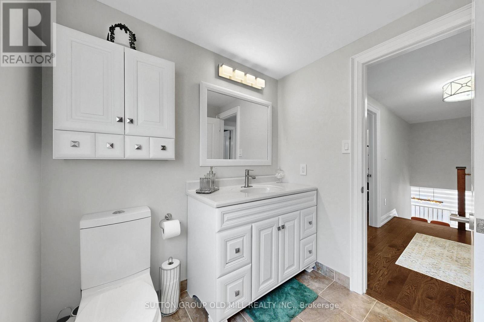 2361 Folkway Drive, Mississauga, Ontario  L5L 3C6 - Photo 24 - W12824350