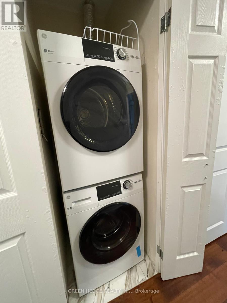 30 Tapley Drive, Toronto, Ontario  M9R 3P4 - Photo 15 - W12824394