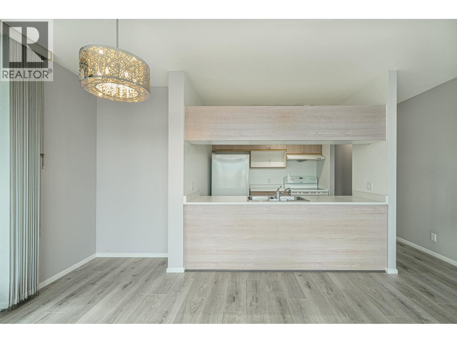 707 8871 Lansdowne Road, Richmond, British Columbia  V6X 3X8 - Photo 15 - R3093893