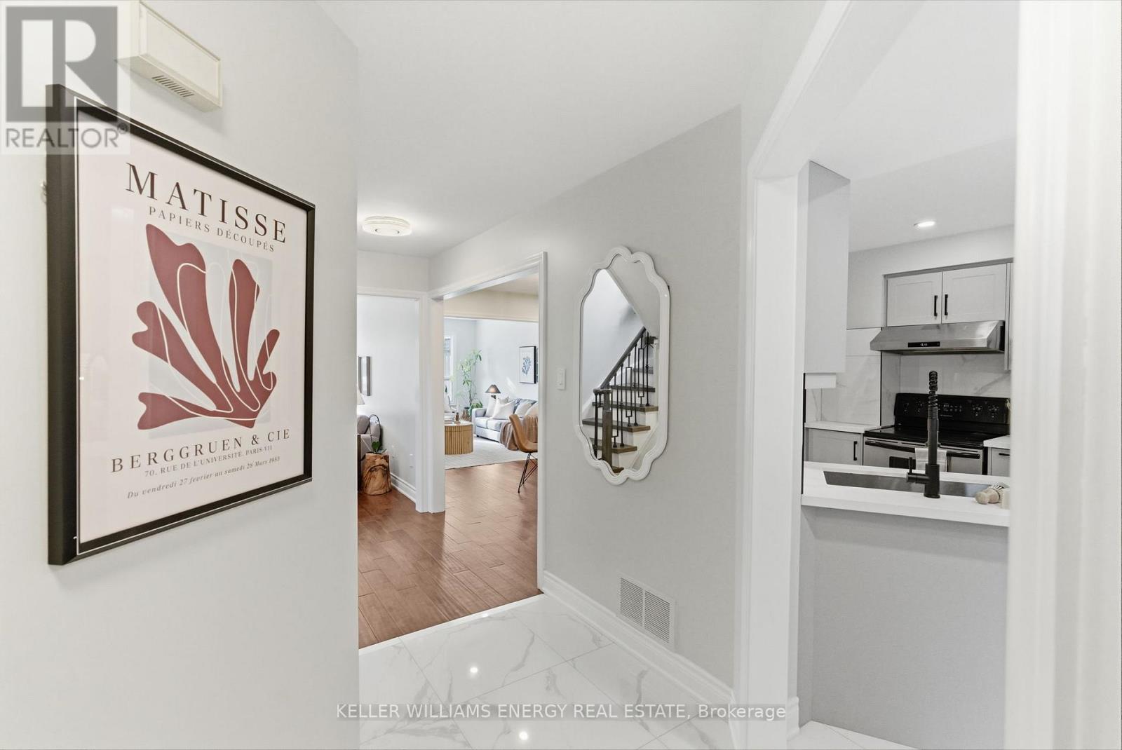 45 Davies Crescent, Whitby, Ontario L1N 8X4 - Photo 5 - E12824540