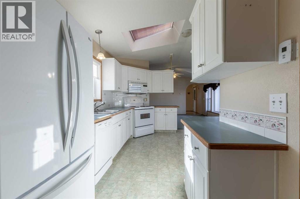 27, 1712 23 Street, Coaldale, Alberta  T1M 1K5 - Photo 14 - A2285508