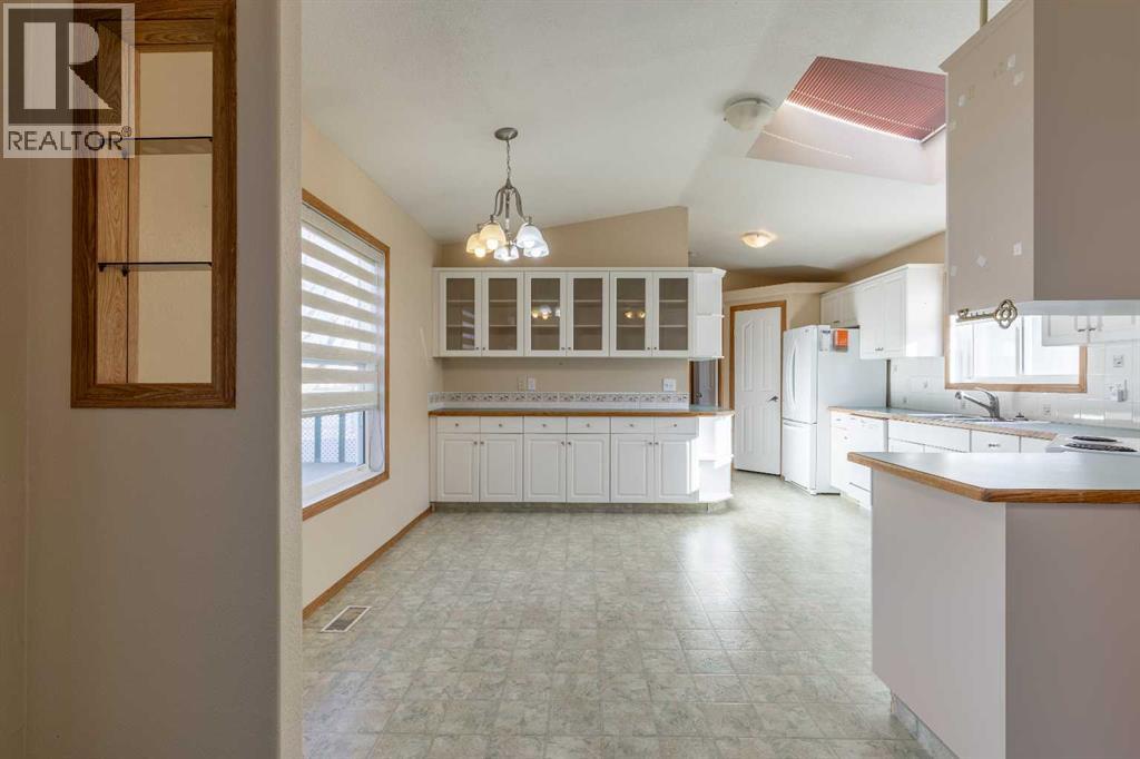 27, 1712 23 Street, Coaldale, Alberta  T1M 1K5 - Photo 10 - A2285508