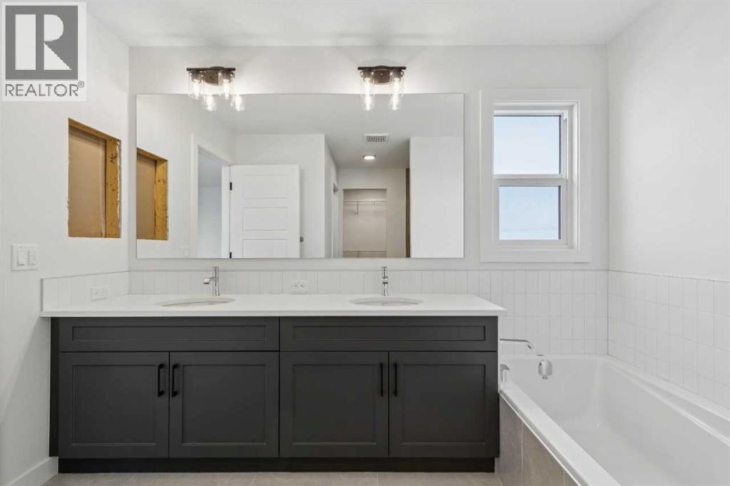 190 Northern Lights Crescent, Langdon, Alberta  T0J 1X2 - Photo 28 - A2272636