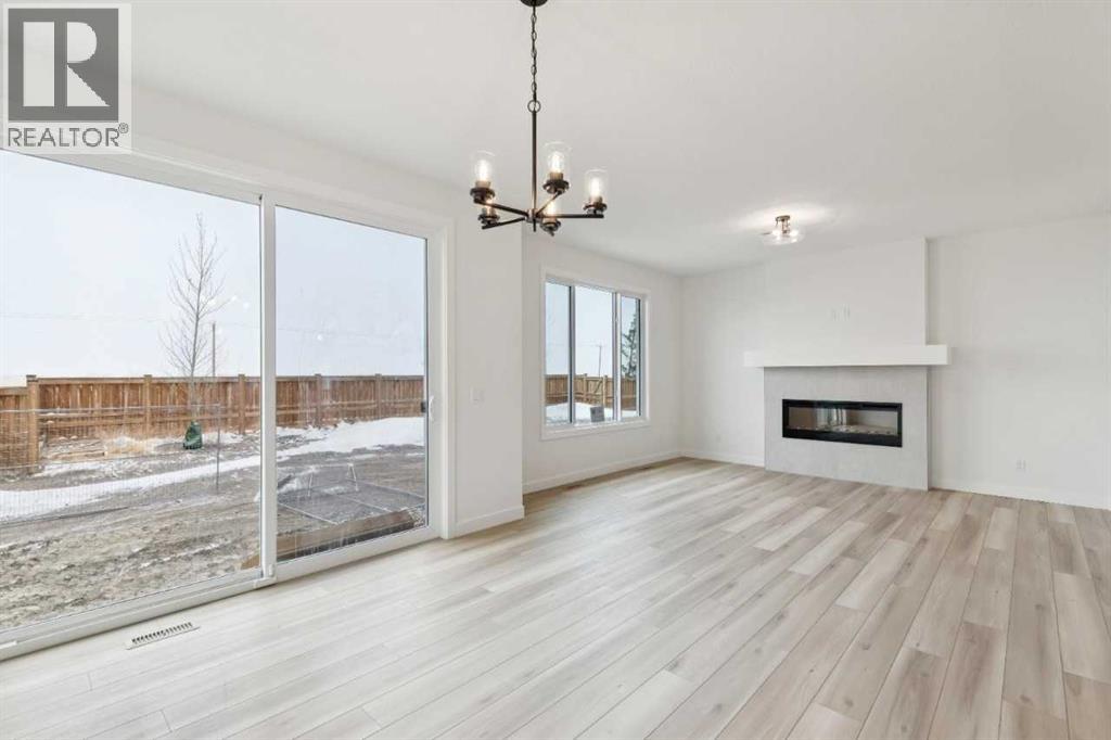 146 Northern Lights Crescent, Langdon, Alberta  T0J 1X2 - Photo 10 - A2283455