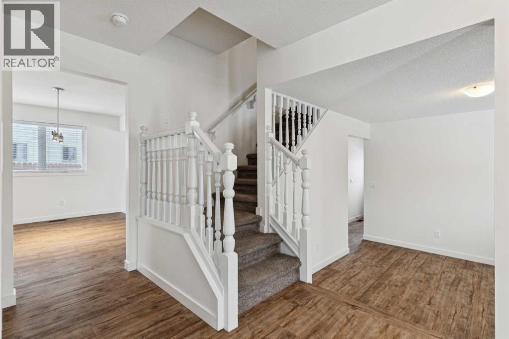 220 Templeby Place Ne, Calgary, Alberta  T1Y 5H1 - Photo 7 - A2281106